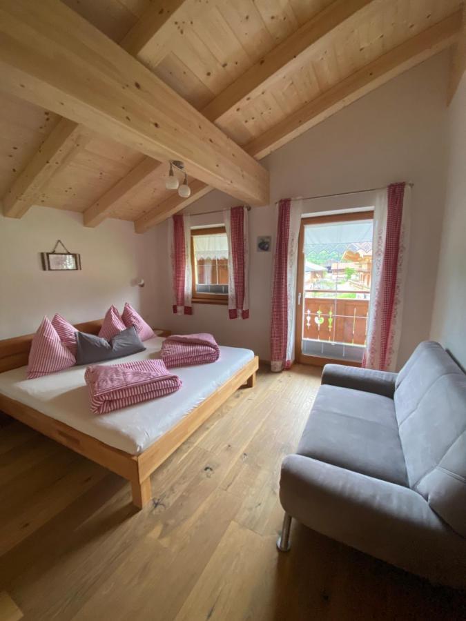 Trixlhof Bed and Breakfast Sankt Ulrich am Pillersee Exteriör bild