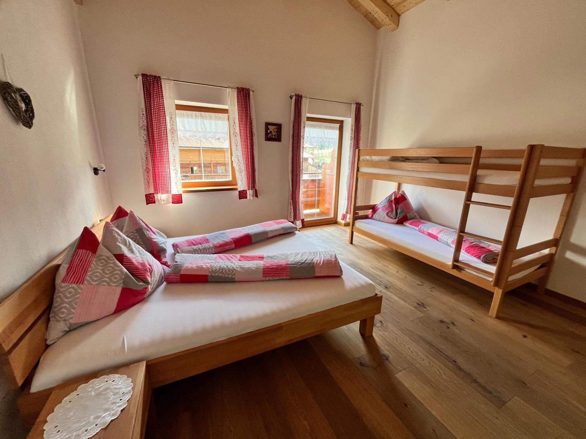 Trixlhof Bed and Breakfast Sankt Ulrich am Pillersee Exteriör bild